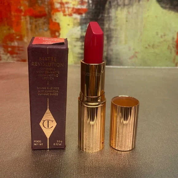 Charlotte Tilbury The Queen Matte Revolution Long Lasting Lipstick in box - Picture 2 of 11